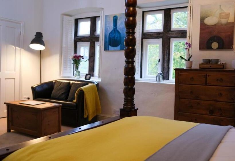 بنسيون Rowrah Hall