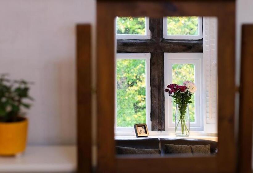 بنسيون Rowrah Hall