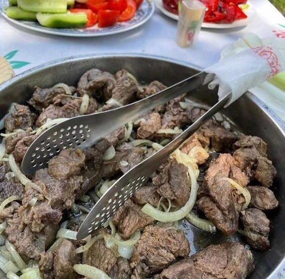 تختخواب و صبحانه Guest House Hyrmet Demushi