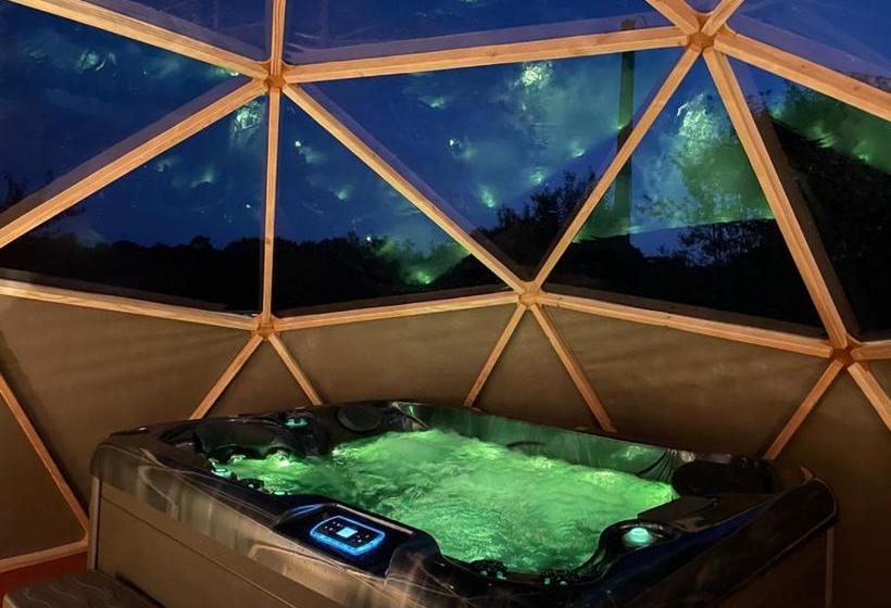 住宿加早餐  Le Dôme Et Son Jacuzzi