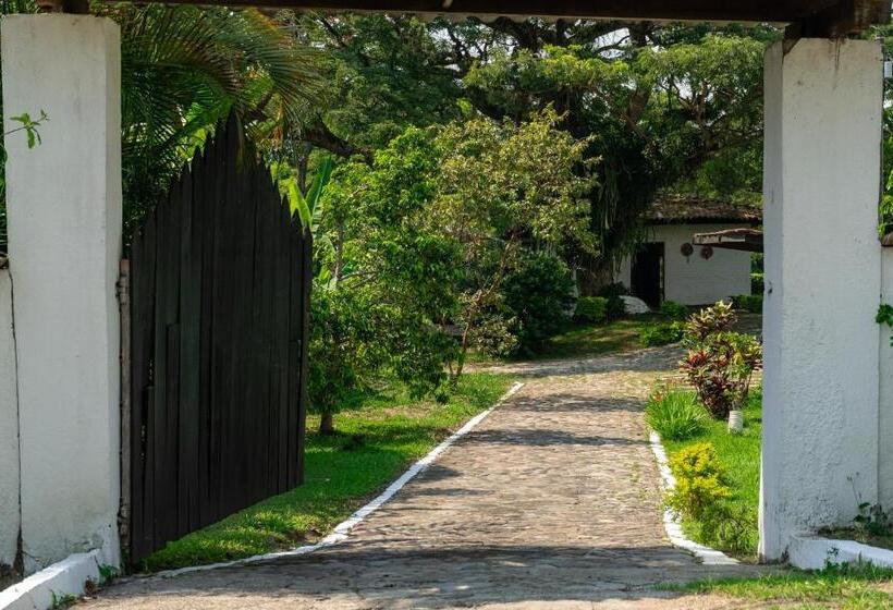 هتل Casa El Limonar Garzón Hospedaje Campestre