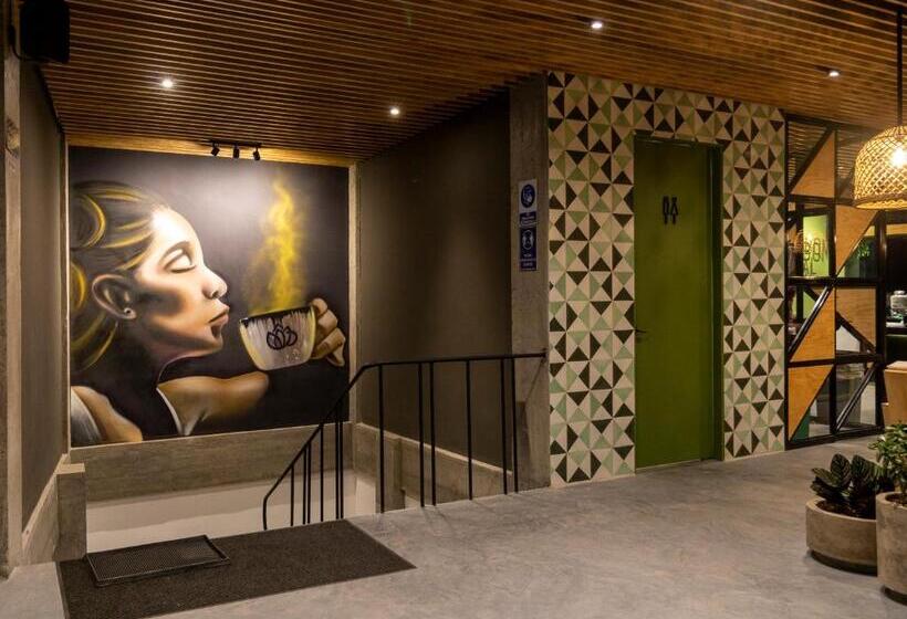 هتل Bourbon Hostal