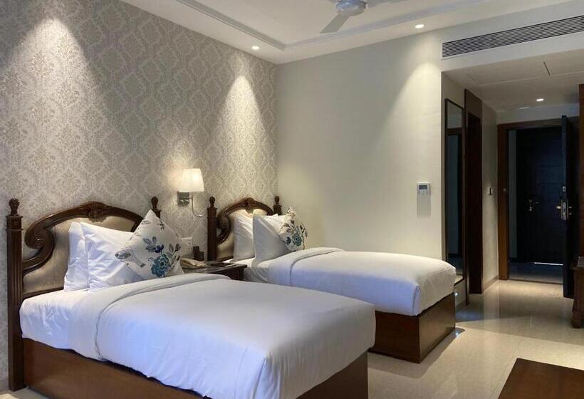 호텔 Grand Victoria The Fern Resort & Spa, Panchgani