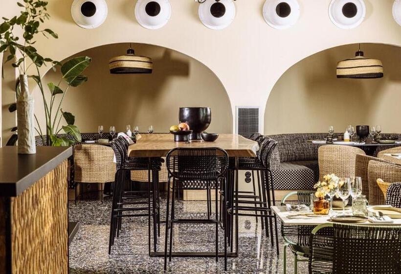 هتل Le Garage Biarritz