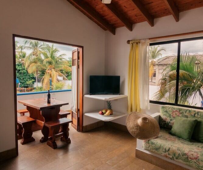 هتل Playazul Coveñas