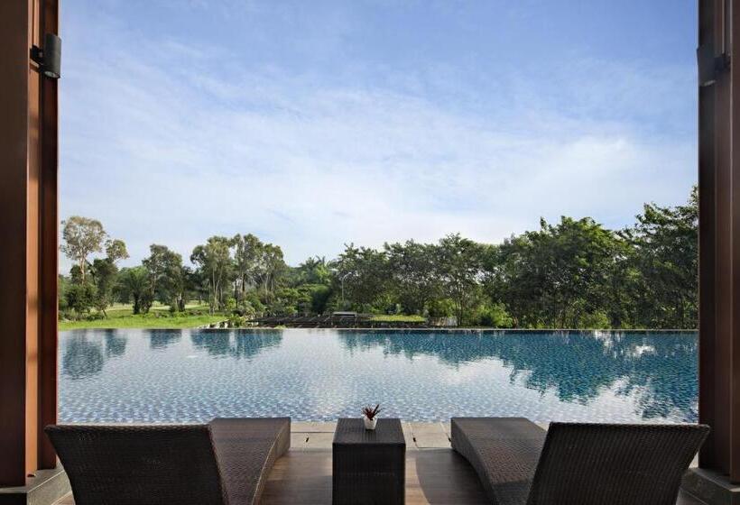 Kawana Golf Residence