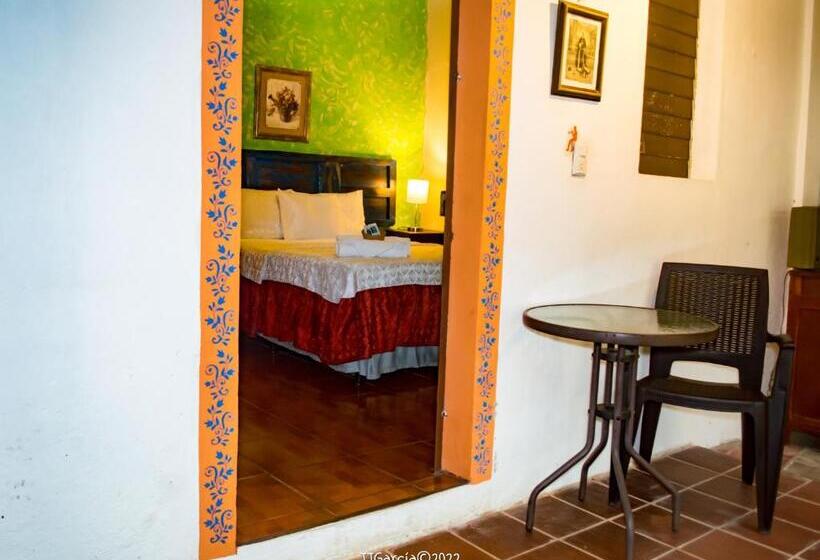 هاستل Hostal Koltin Suchitoto