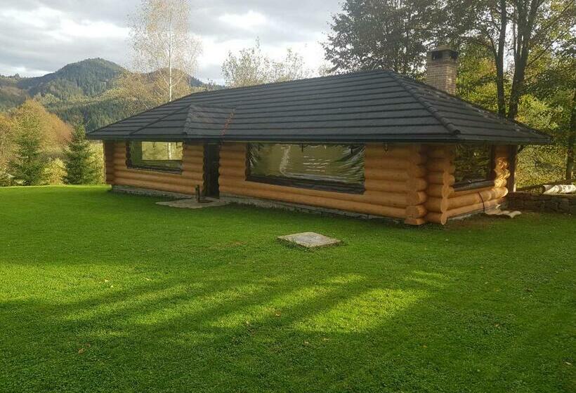 فندق Casa Pădurarului