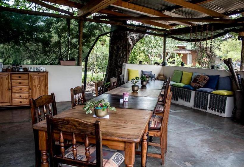 فندق Nsele Safari Lodge