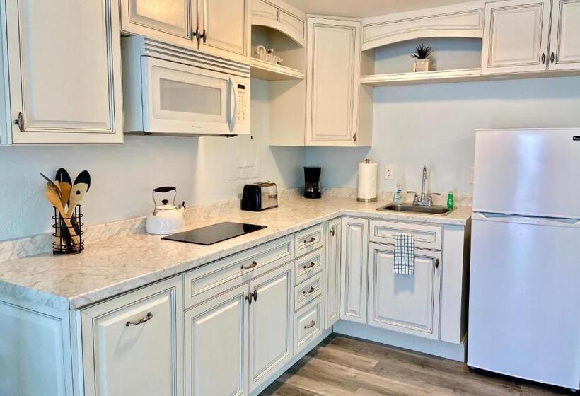 מוטל Organic Beach Retreat