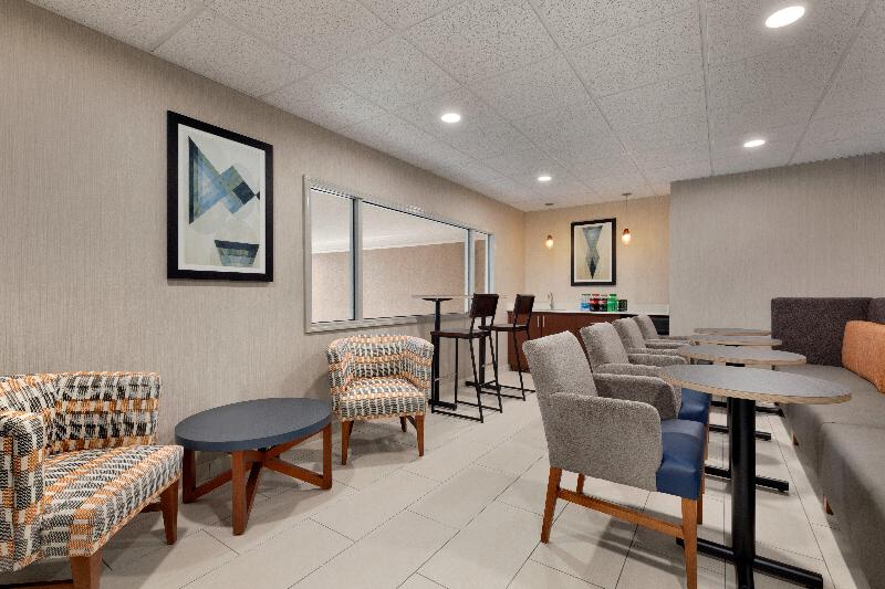 Holiday Inn Express Hotel & Suites Auburn   University Area, An Ihg