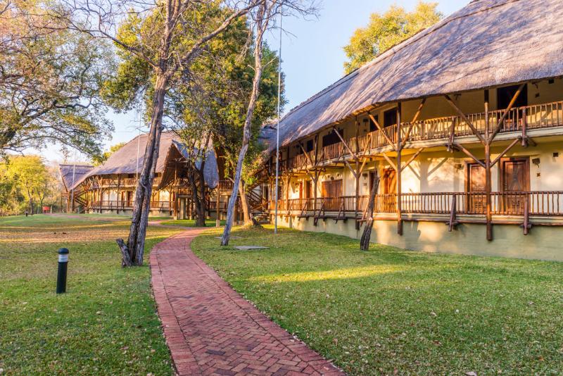 هتل The David Livingstone Safari Lodge & Spa