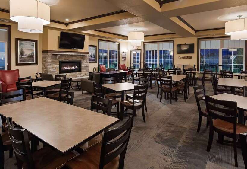 فندق Best Western Plus Wausau Rothschild