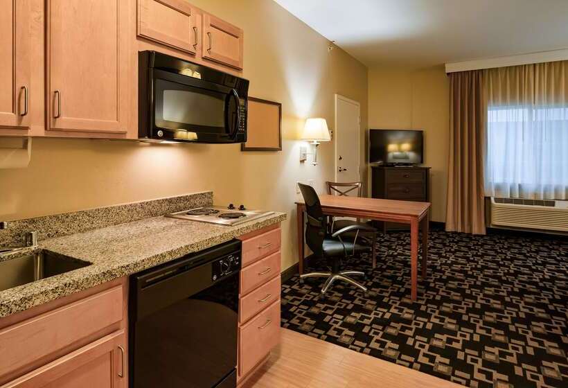 هتل Best Western Plus Wausau Rothschild