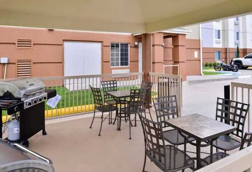 호텔 Candlewood Suites Beaumont, An Ihg