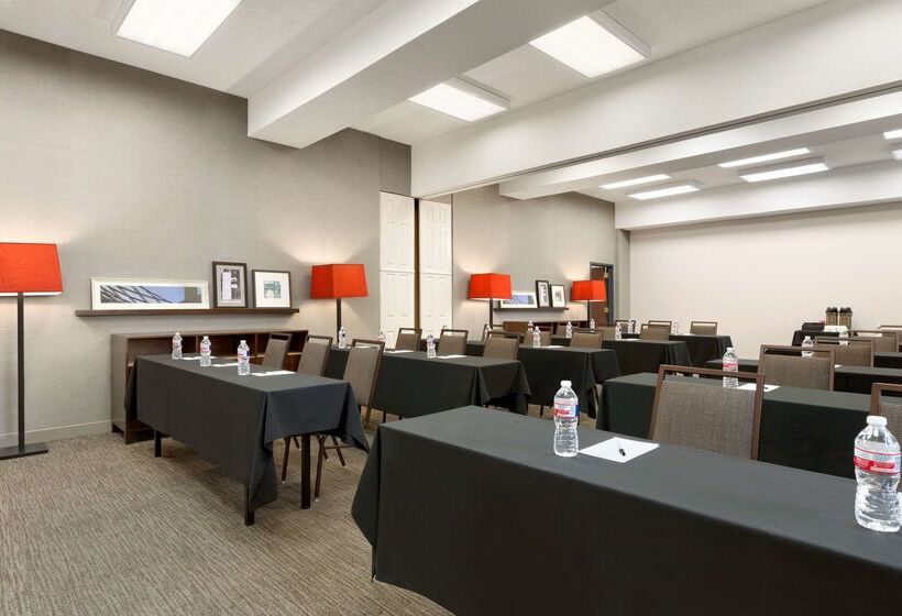 Отель Country Inn & Suites by Radisson, Austin North Pflugerville, TX