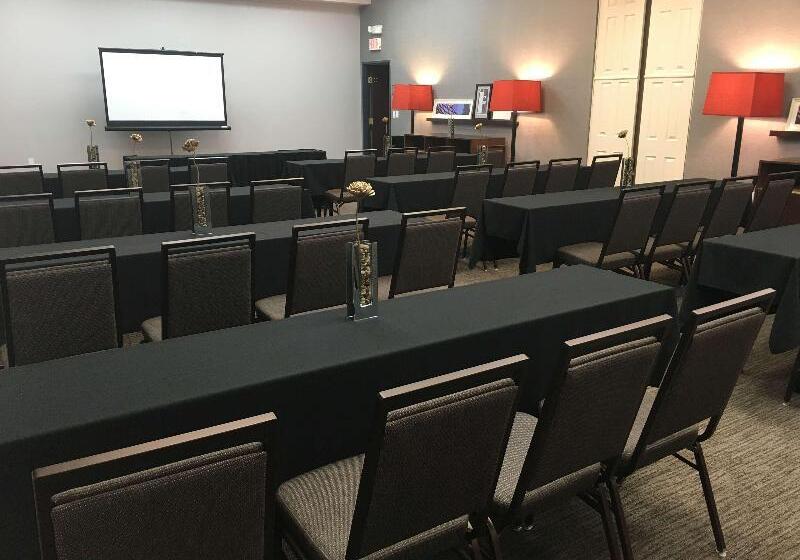 Отель Country Inn & Suites by Radisson, Austin North Pflugerville, TX