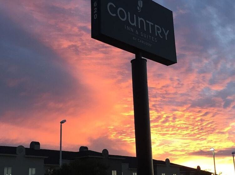 Отель Country Inn & Suites by Radisson, Austin North Pflugerville, TX