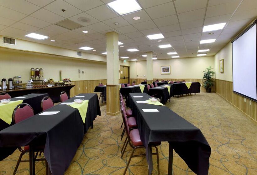 فندق Doubletree By Hilton Durango