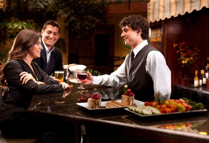فندق Embassy Suites Lubbock