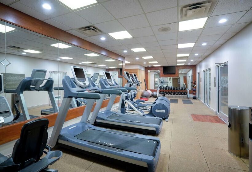 בית מלון כפרי Embassy Suites By Hilton Nashville At Vanderbilt