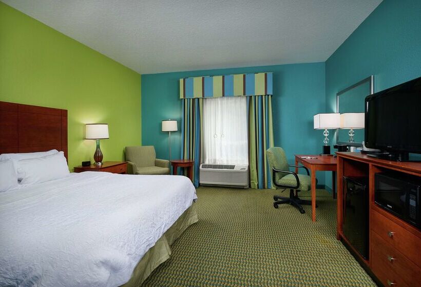 فندق Hampton Inn Bermuda Run
