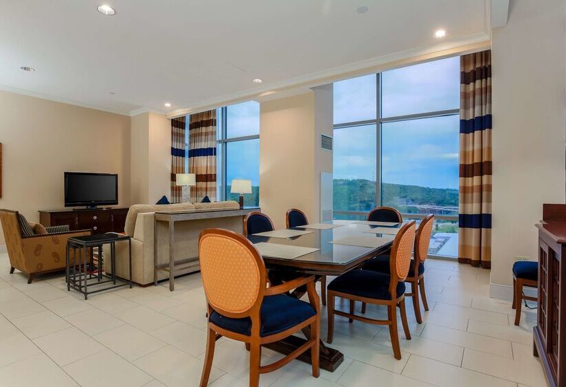 فندق Hilton Branson Convention Center