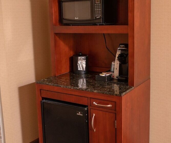 فندق Hilton Garden Inn Erie