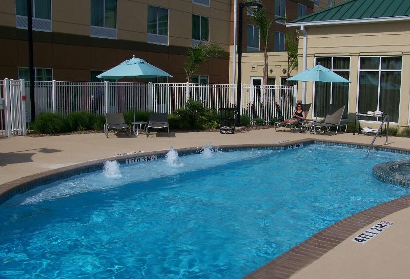 هتل Hilton Garden Inn Houstonpearland