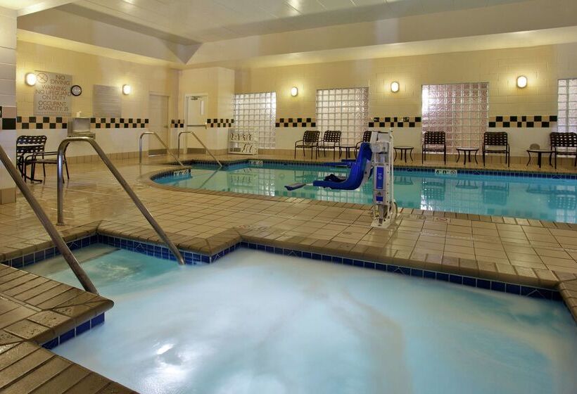בית מלון כפרי Hilton Garden Inn Minneapolis/eden Prairie
