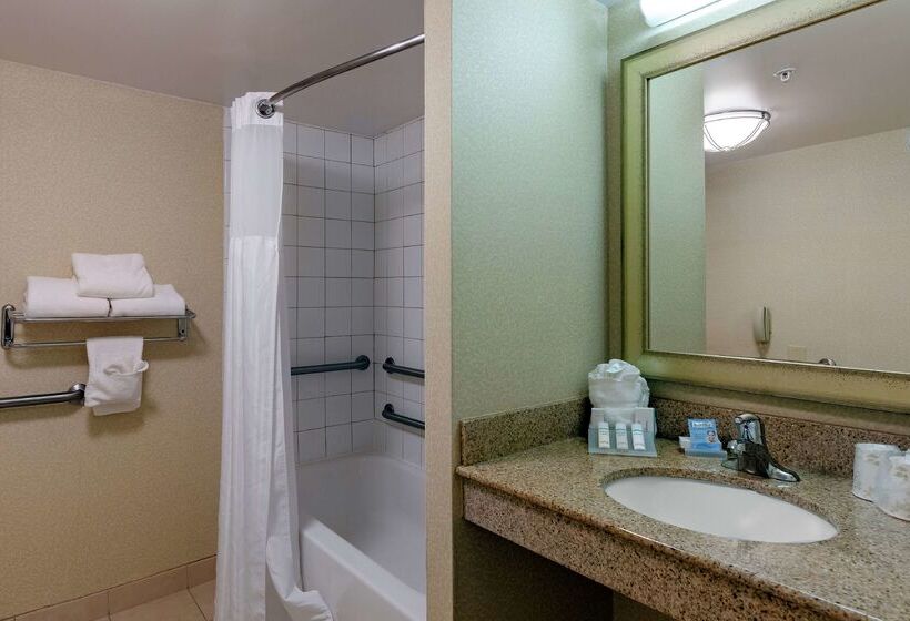 هتل Hilton Garden Inn Mobile West I 65/airport Blvd