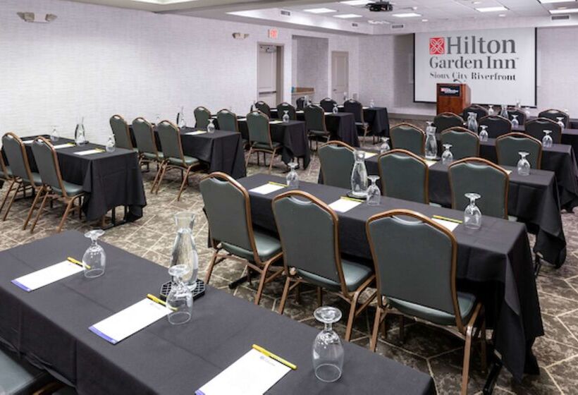 هتل Hilton Garden Inn Sioux City Riverfront