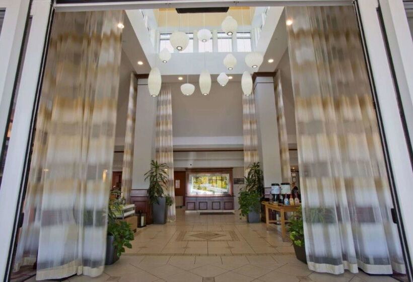 فندق Hilton Garden Inn Starkville