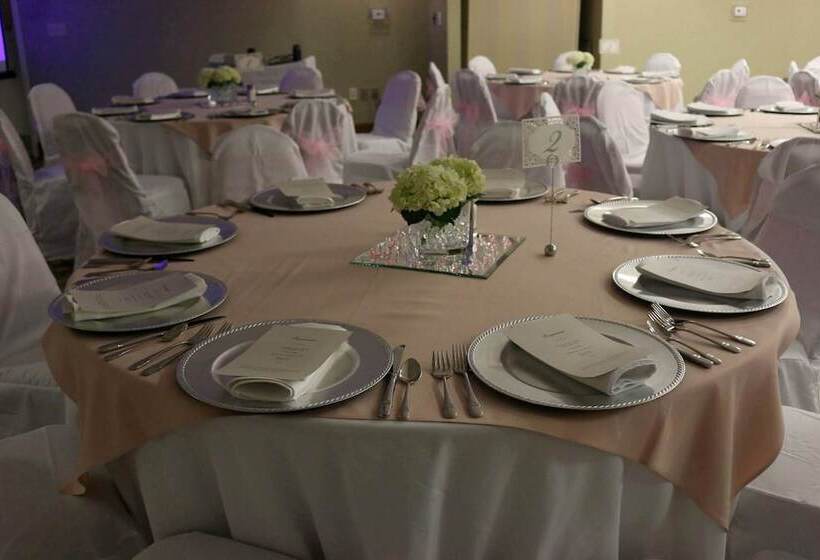 Holiday Inn Hotel & Suites Beckley, An Ihg