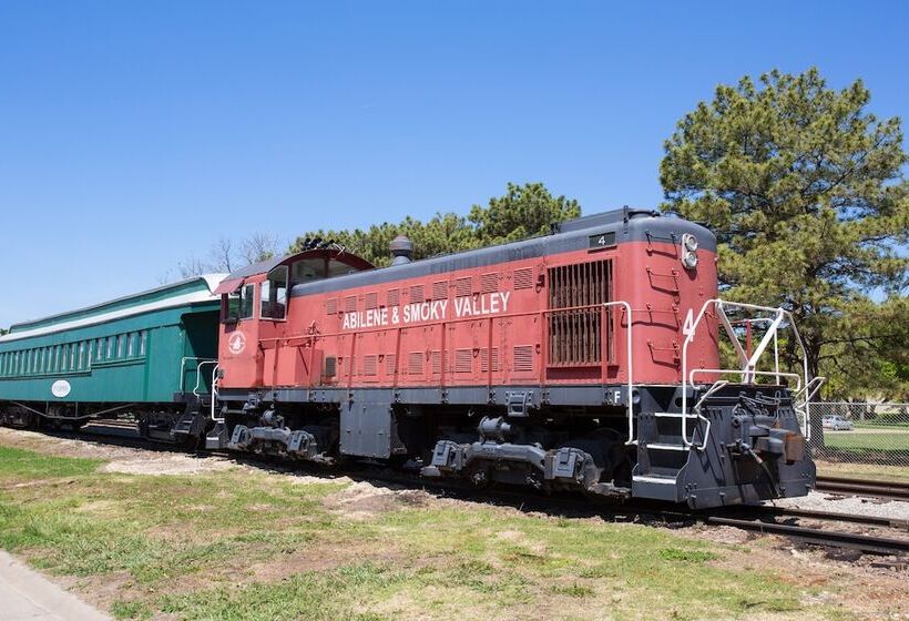 فندق Abilene Inn & Suites