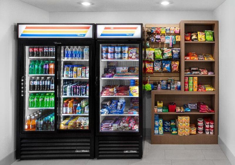 Holiday Inn Express Hotel & Suites Altoona Des Moines, An Ihg