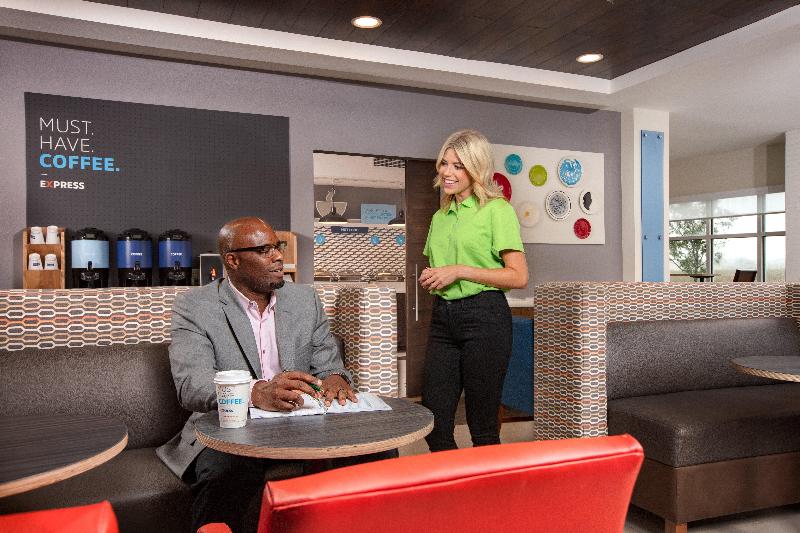 Holiday Inn Express Hotel & Suites Altoona Des Moines, An Ihg