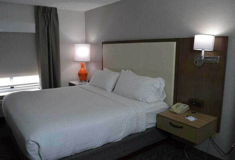 ホテル Holiday Inn Express & Suites Kent   University Area By Ihg