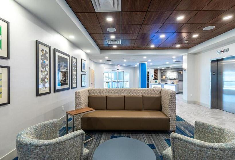 هتل Holiday Inn Express & Suites Asheville Downtown, An Ihg