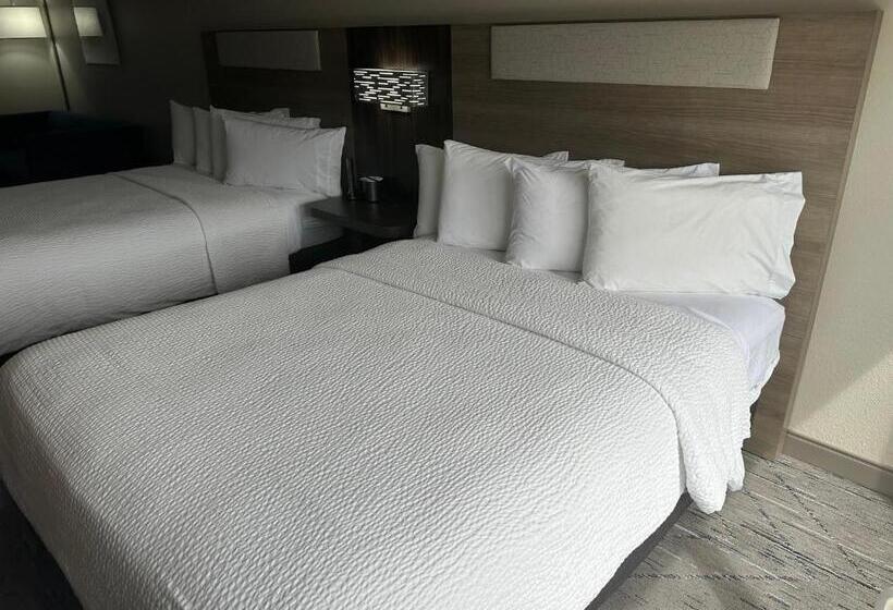 فندق Holiday Inn Express Birmingham Irondale East, An Ihg