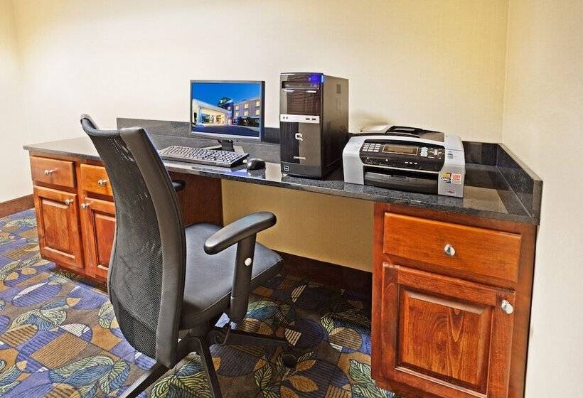 ホテル Holiday Inn Express & Suites Sylva / Dillsboro, An Ihg