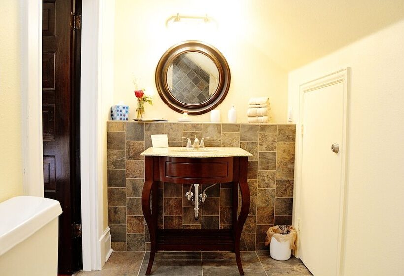 호텔 Iron Horse Inn