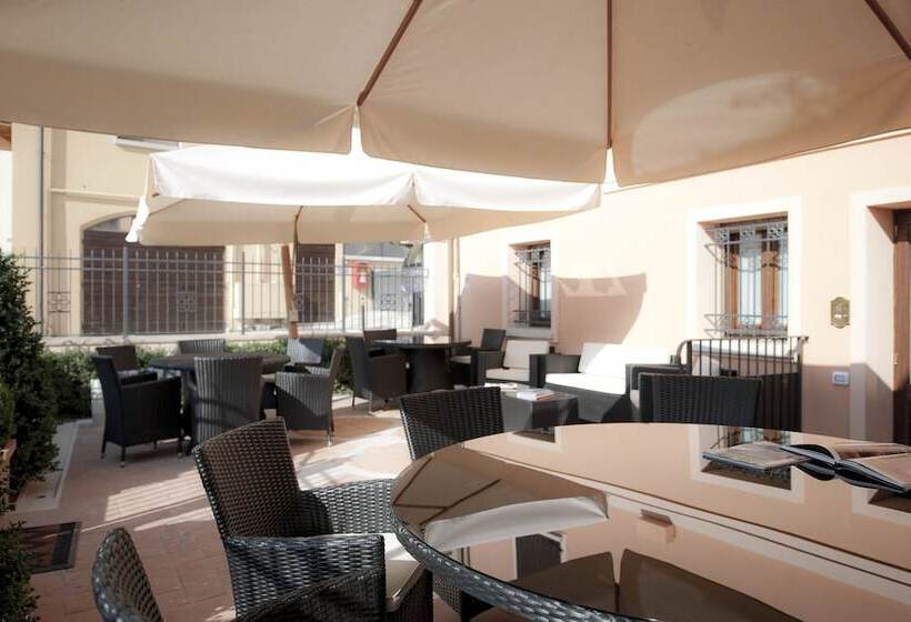 فندق Oste Del Castello Wellness & Bike