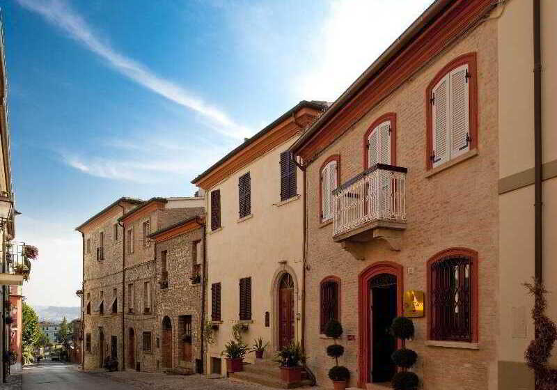 فندق Oste Del Castello Wellness & Bike