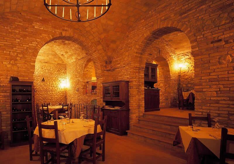 فندق Oste Del Castello Wellness & Bike