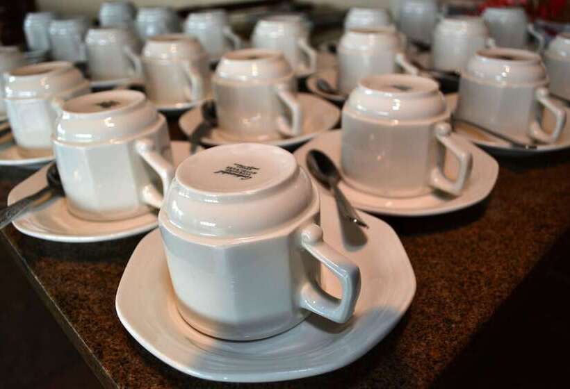 فندق Premier Splendid Inn Port Edward