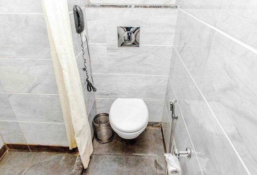 호텔 Subash International