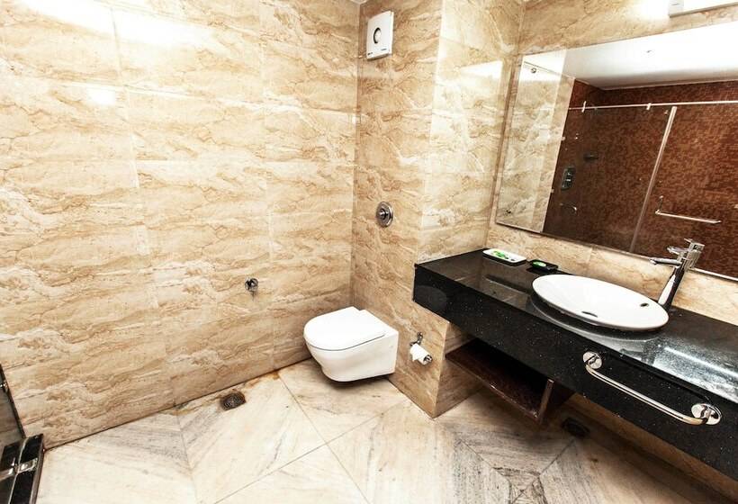 호텔 Subash International