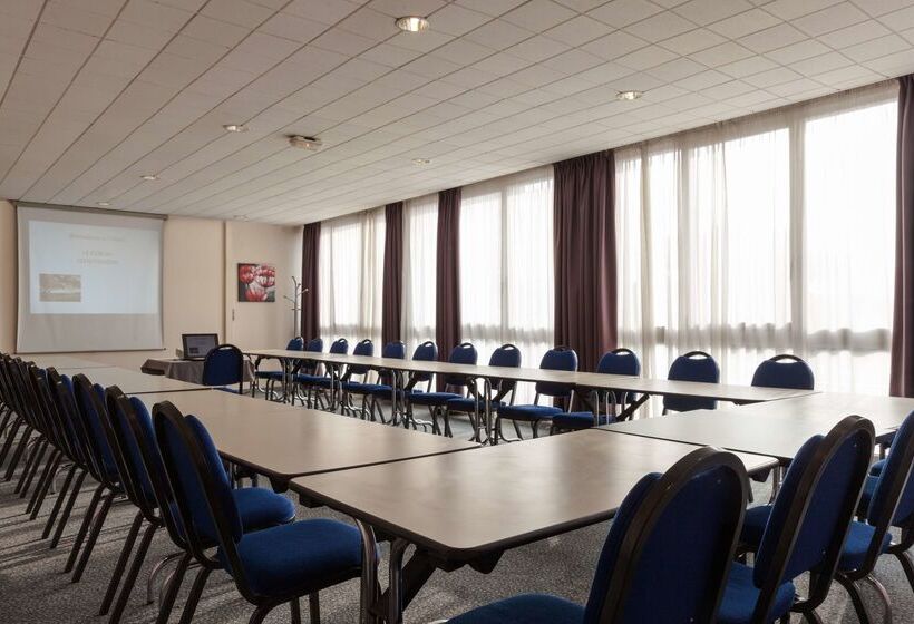 酒店 The Originals City, Hôtel Le Forum, Strasbourg Nord