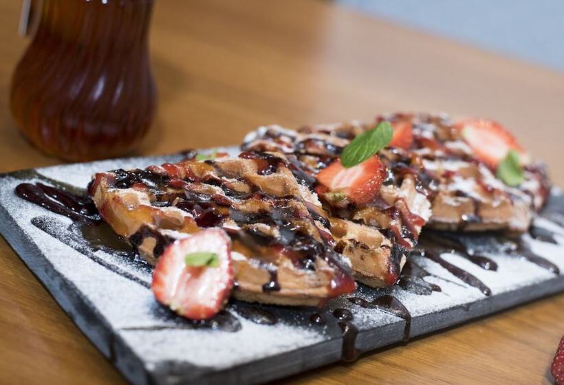 בית מלון כפרי Vits Sharanam Thane